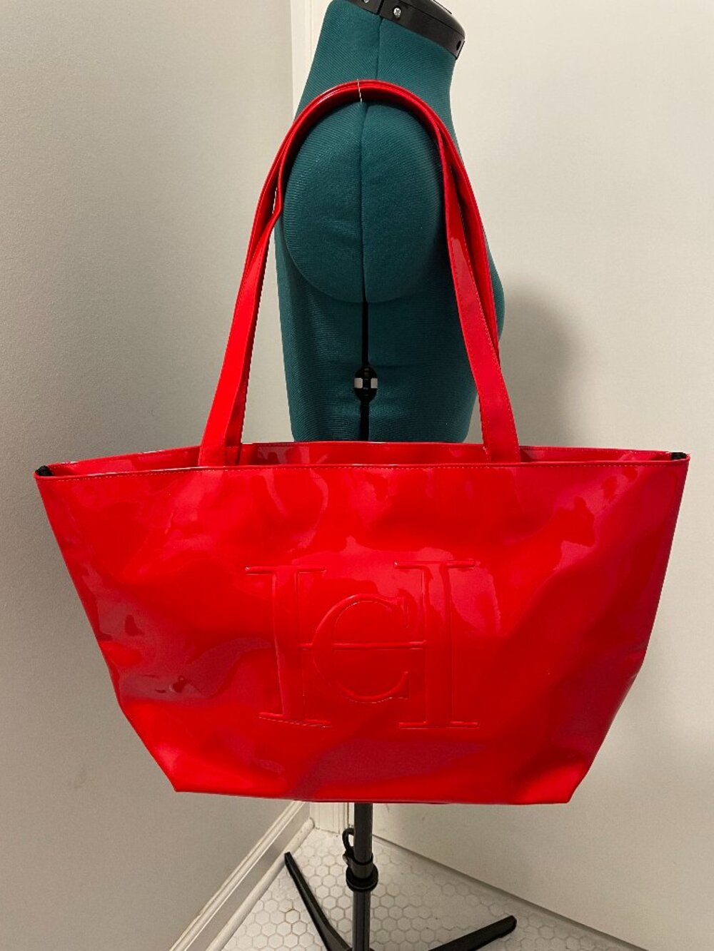 Carolina Herrera Red Shoulder Tote